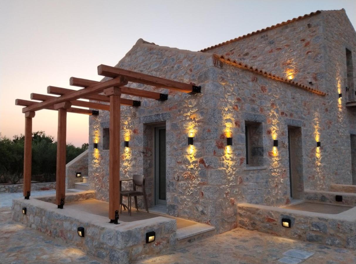 Terra Di Pietra Exclusive Suites & Apartments Areópoli Extérieur photo