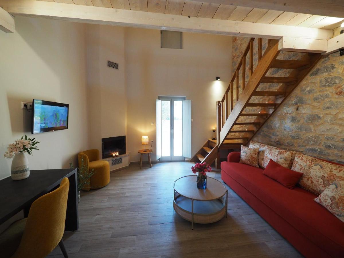 Terra Di Pietra Exclusive Suites & Apartments Areópoli Extérieur photo