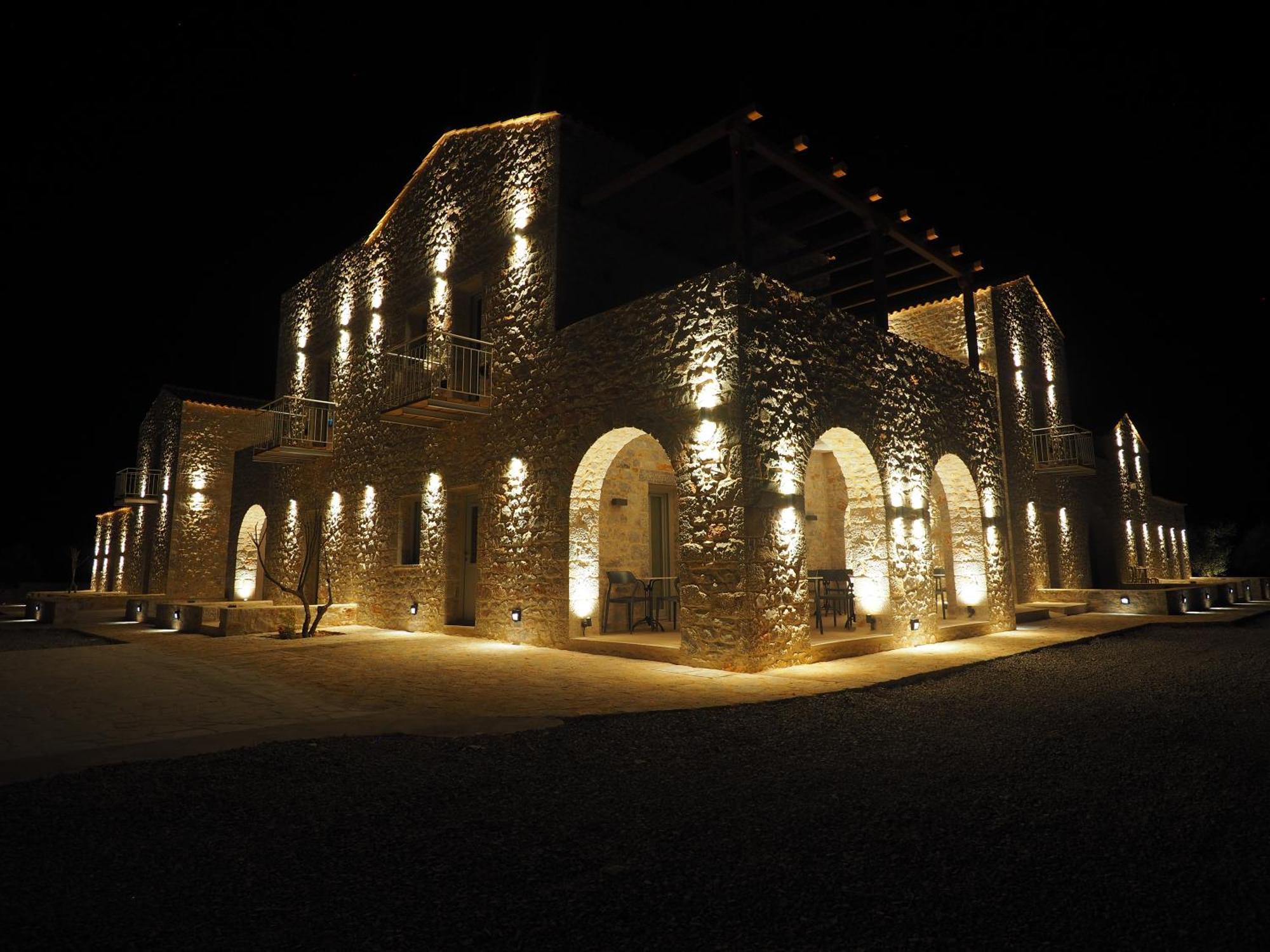 Terra Di Pietra Exclusive Suites & Apartments Areópoli Extérieur photo