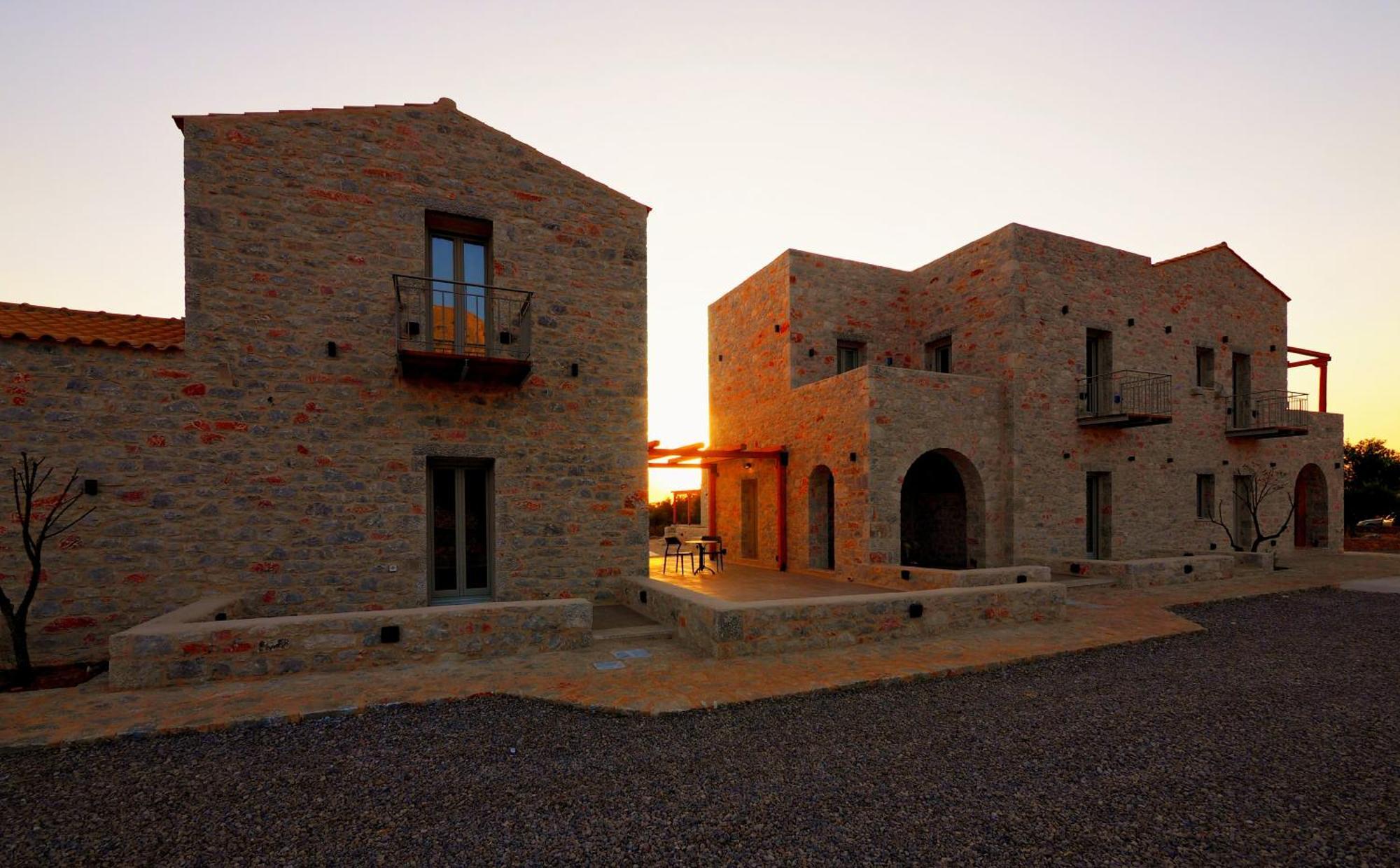 Terra Di Pietra Exclusive Suites & Apartments Areópoli Extérieur photo
