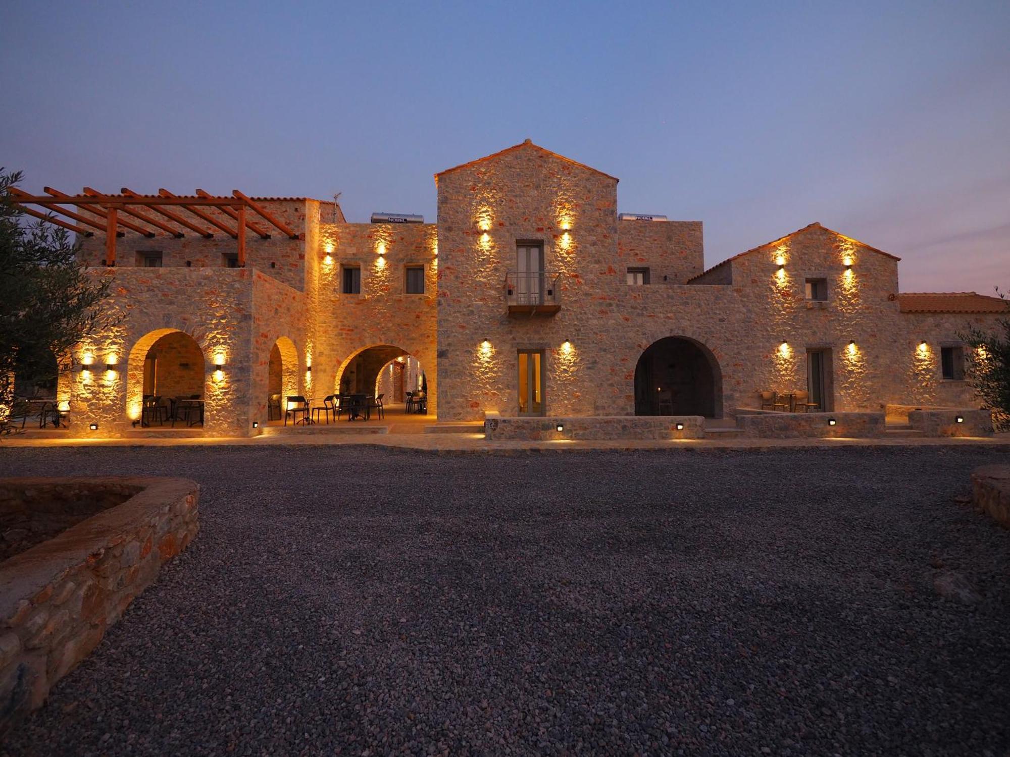 Terra Di Pietra Exclusive Suites & Apartments Areópoli Extérieur photo