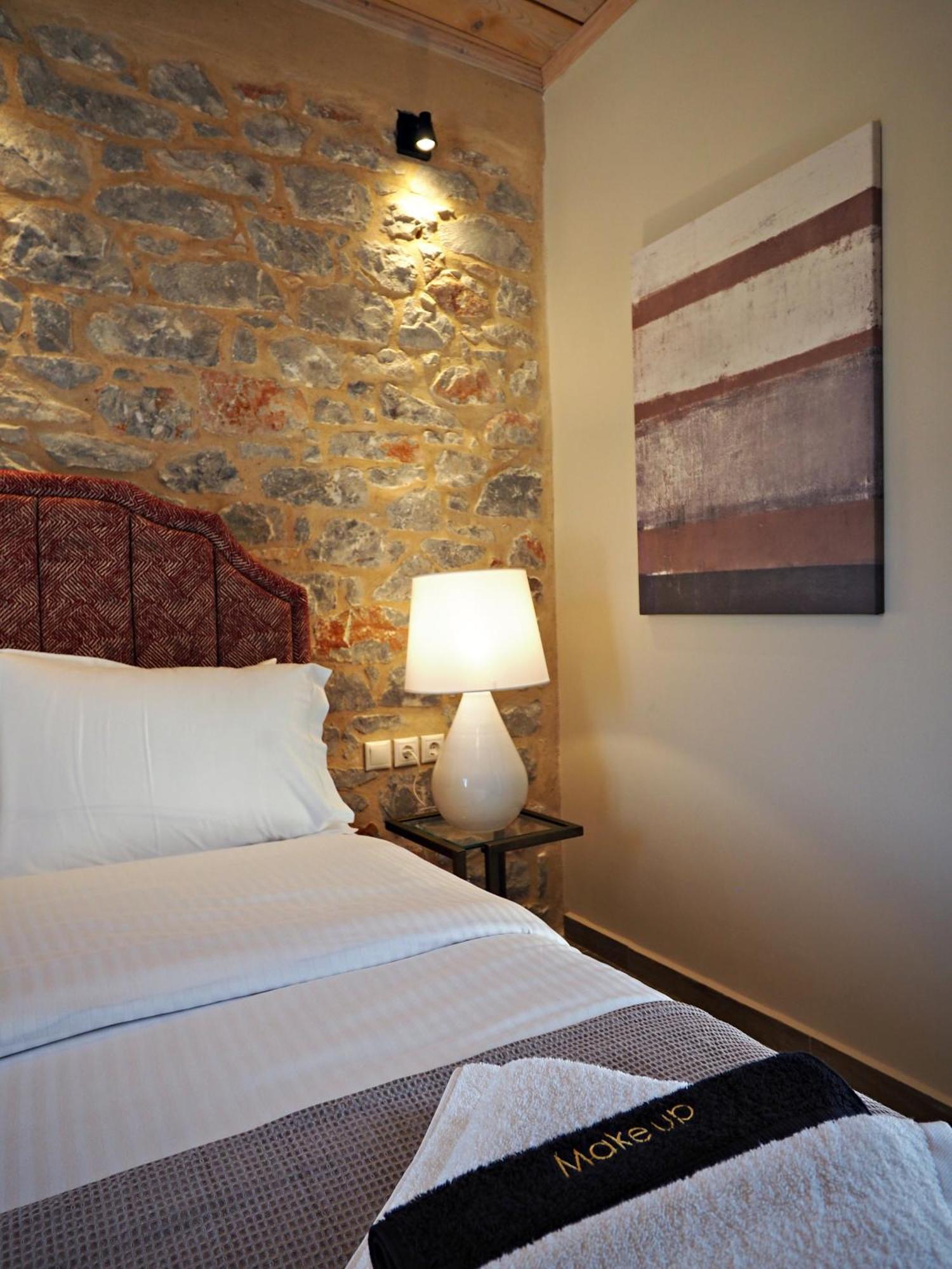 Terra Di Pietra Exclusive Suites & Apartments Areópoli Extérieur photo