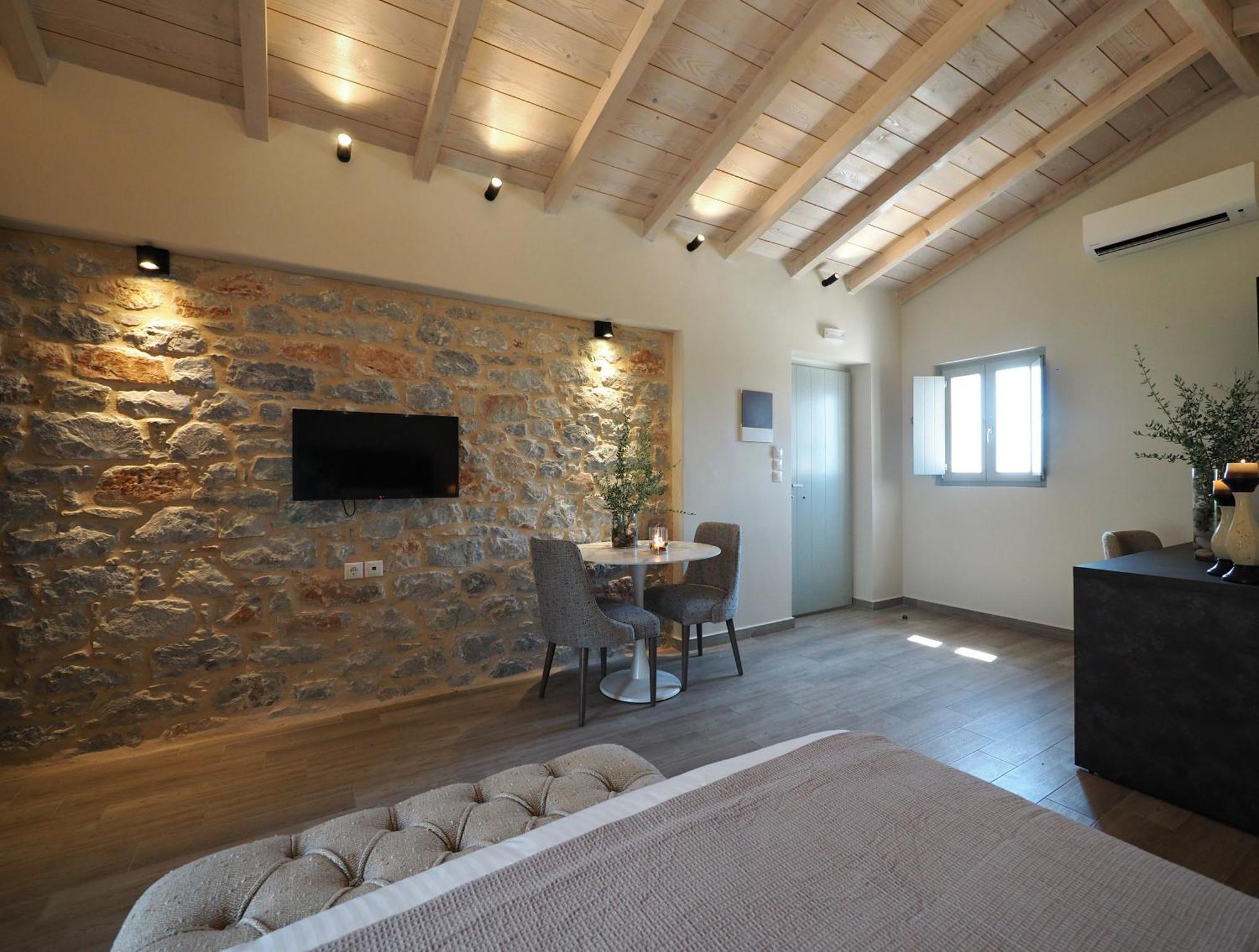 Terra Di Pietra Exclusive Suites & Apartments Areópoli Extérieur photo
